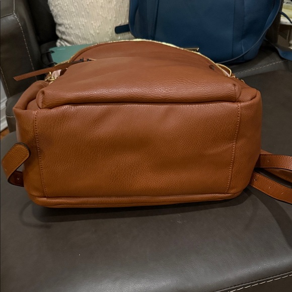Poppy & Peonies Tan Leather Backpack - Picture 4 of 5